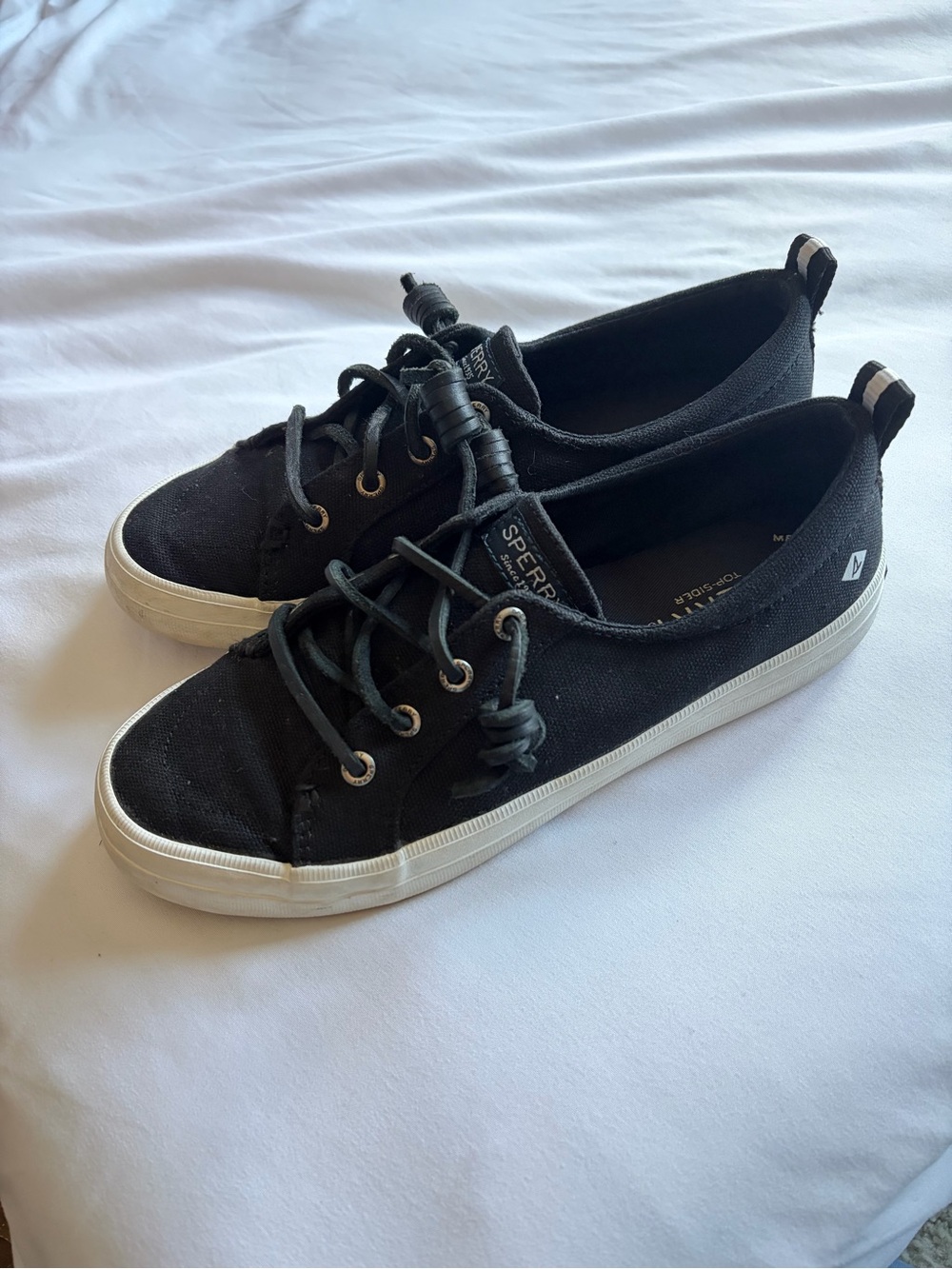 Sperry Women's Black Canvas Low-Top Lace Sneakers with White Sole - Picture 1 of 2